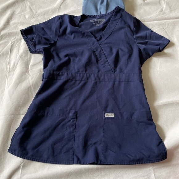 Scrub Tops Greys Anatomy Carharrt Sz XS Medical School Gray Luxe Lot of 5 Nurse - Picture 8 of 12